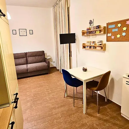 Luxury By Palazzo Senesi *