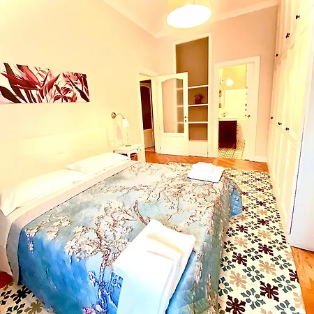 Luxury By Palazzo Senesi Apartment *